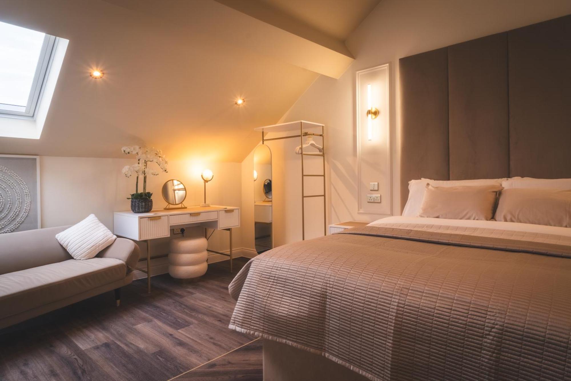 Howfield Hotel Merthyr Tydfil Bagian luar foto