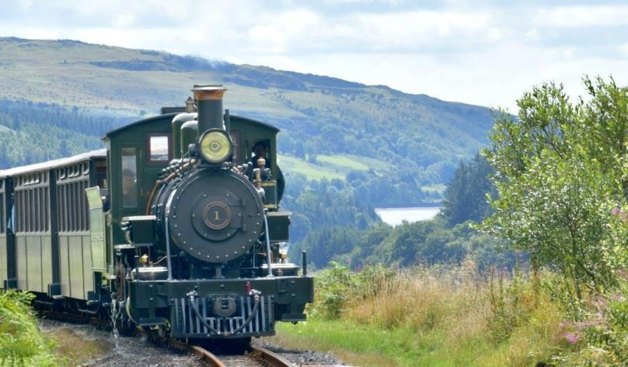 Howfield Hotel Merthyr Tydfil Bagian luar foto
